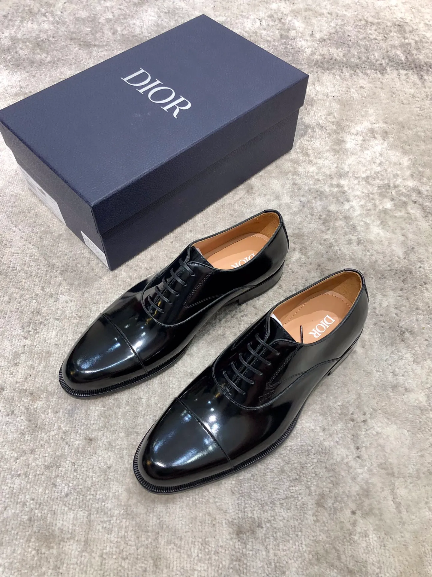 Men's shoes 💰960 Dior's new counters are on sale at the same time, with imported cowhide uppers, water-dyed cowhide lining, genuine leather outsole, impeccable details, standard size 38-44,